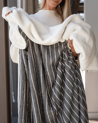 Dreamy Stripe Plush Blanket - Black